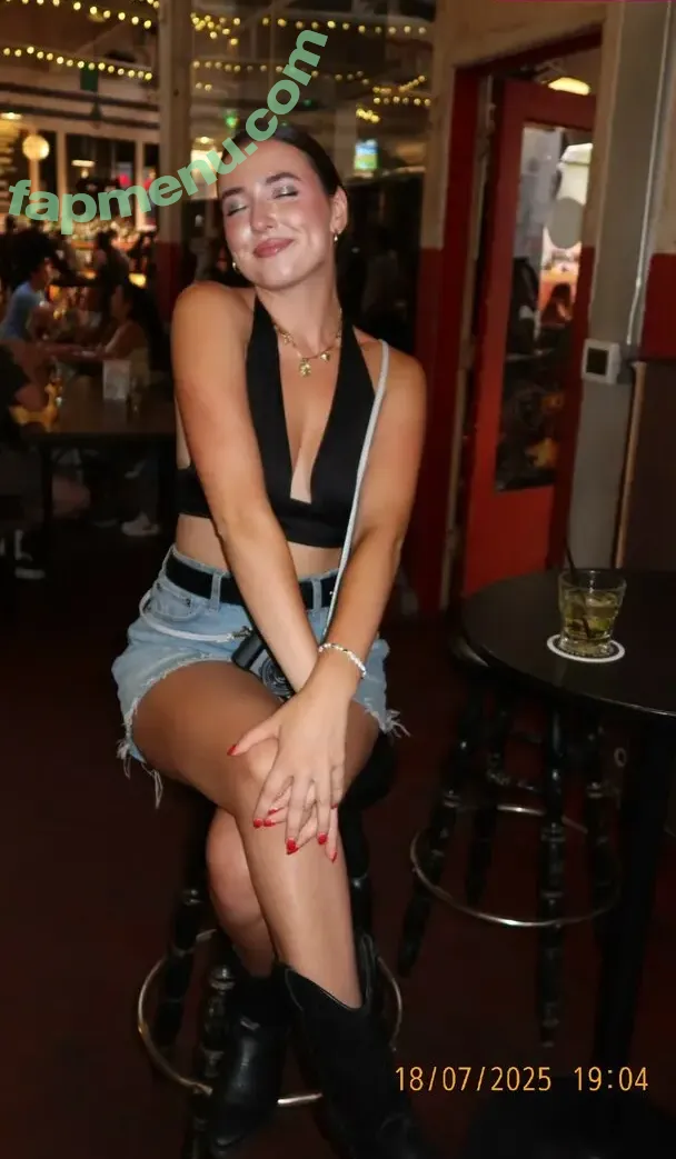 Samantha Fekete nude photo #0014 (samantha_fekete)