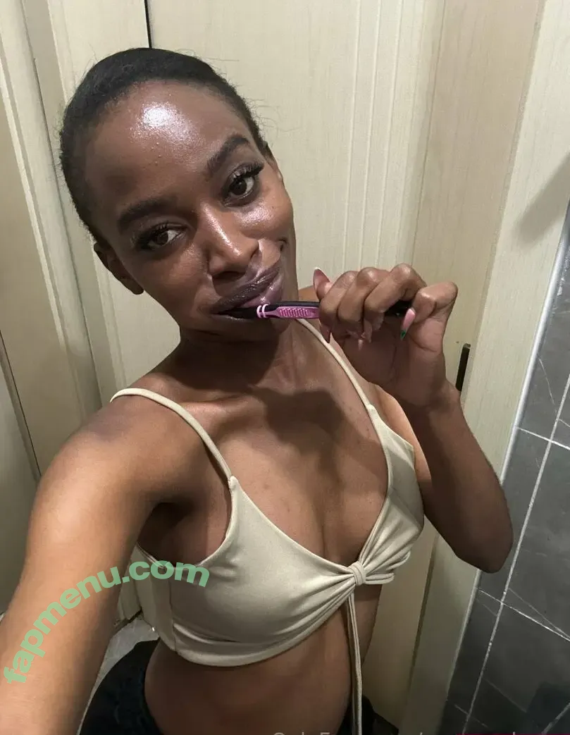 Samantha Mocca nude photo #0018 (samanthamoca / sammyebony)