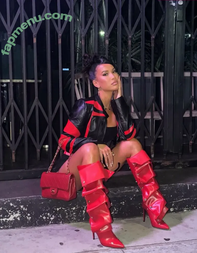 Samantha Rayner nude photo #0091 (samantharaynerx)