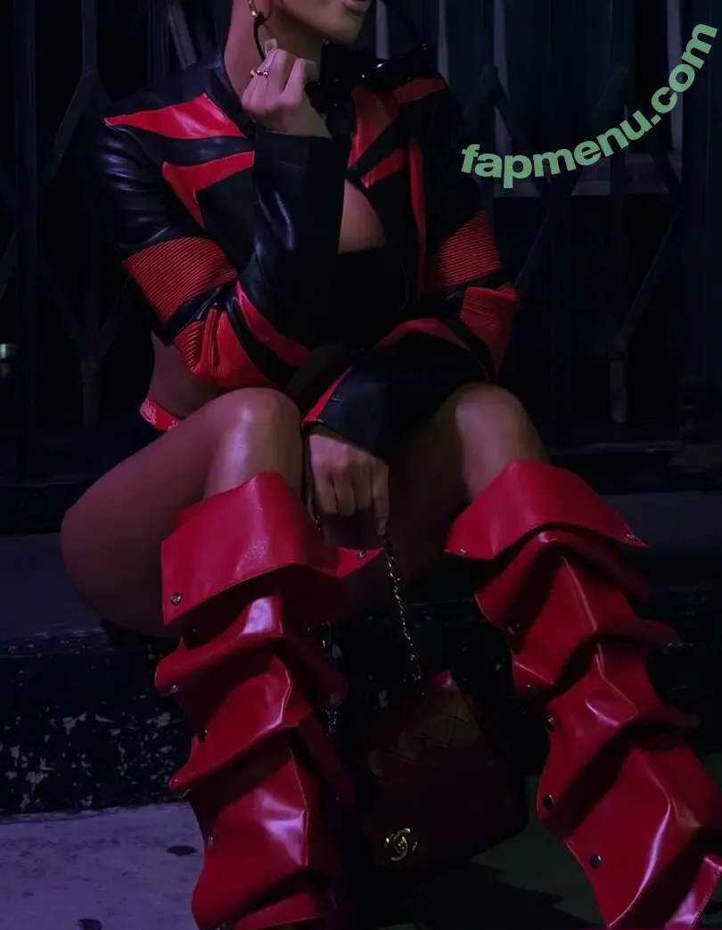 Samantha Rayner nude photo #0095 (samantharaynerx)