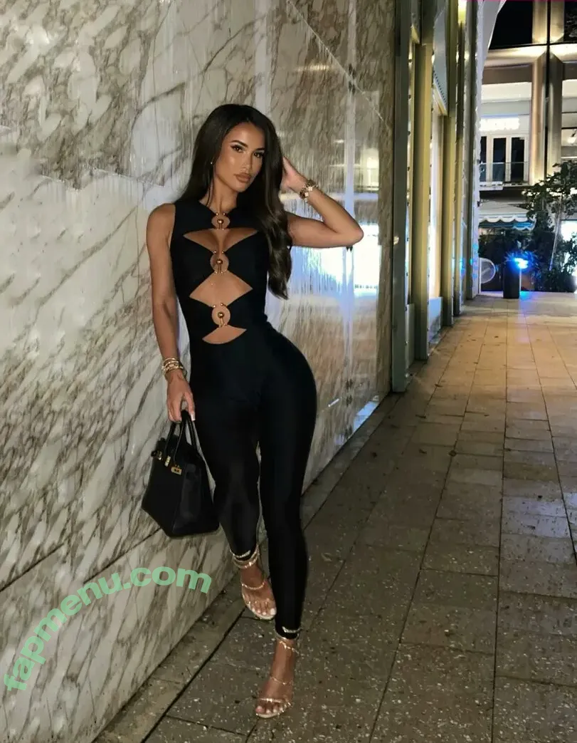 Samantha Rayner nude photo #0110 (samantharaynerx)