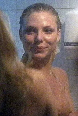 Samantha Womack / samzjanus nude photo #0009