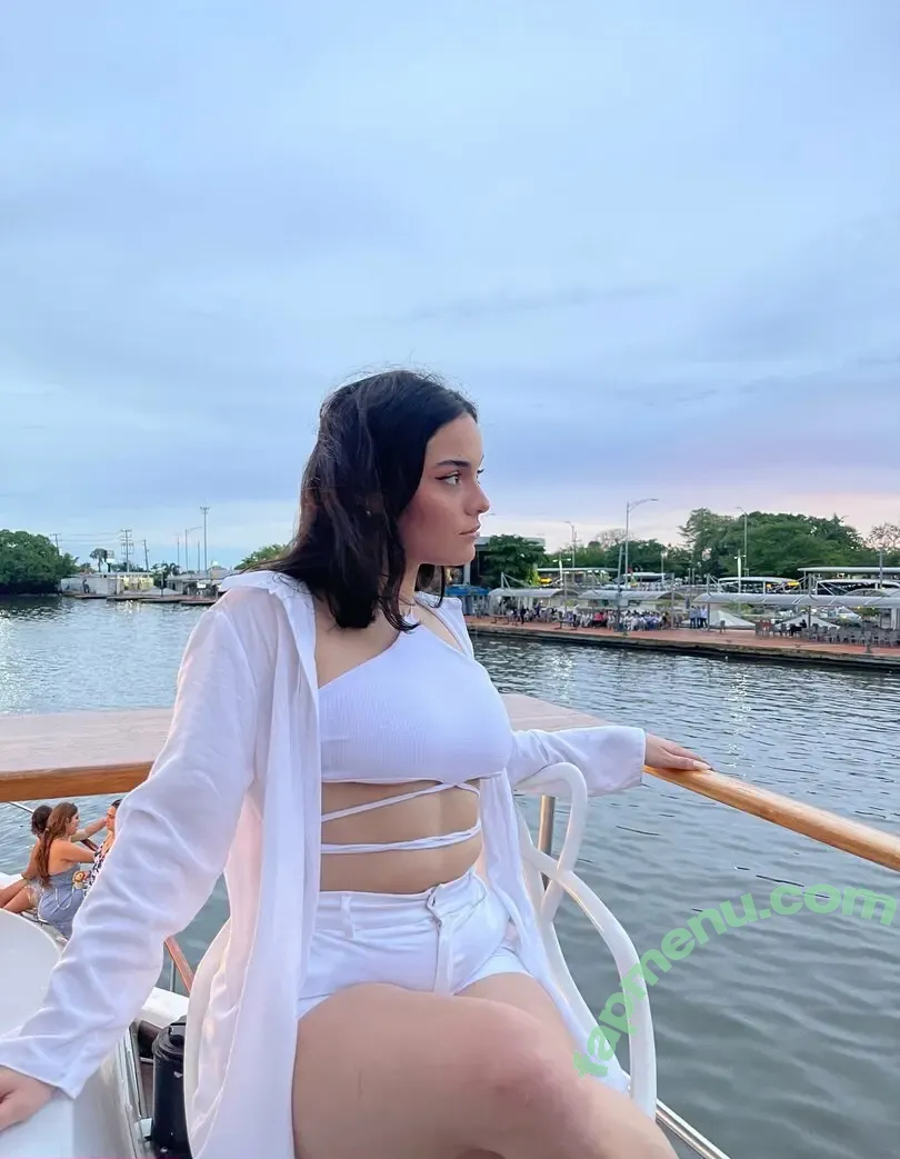 samanthacruz nude photo #0123 (samcruzm)