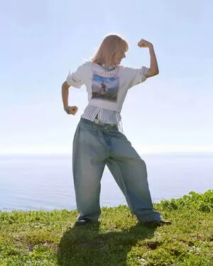 Samara Weaving / samara_weaving / samweaving nude photo #0219