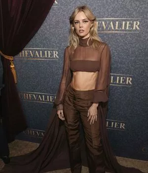 Samara Weaving / samara_weaving / samweaving nude photo #0263