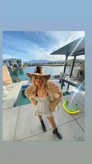 Samara Weaving / samara_weaving / samweaving nude photo #0277