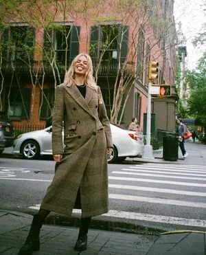 Samara Weaving / samara_weaving / samweaving nude photo #0287