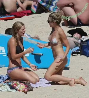 Samara Weaving / samweaving nude photo #0846