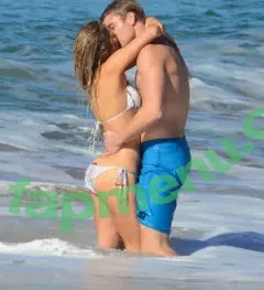 Samara Weaving nude photo #0033 (samara_weaving / samweaving)