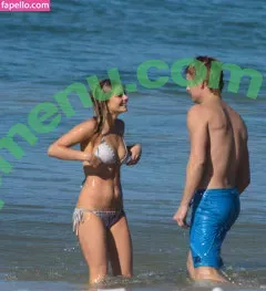 Samara Weaving nude photo #0034 (samara_weaving / samweaving)