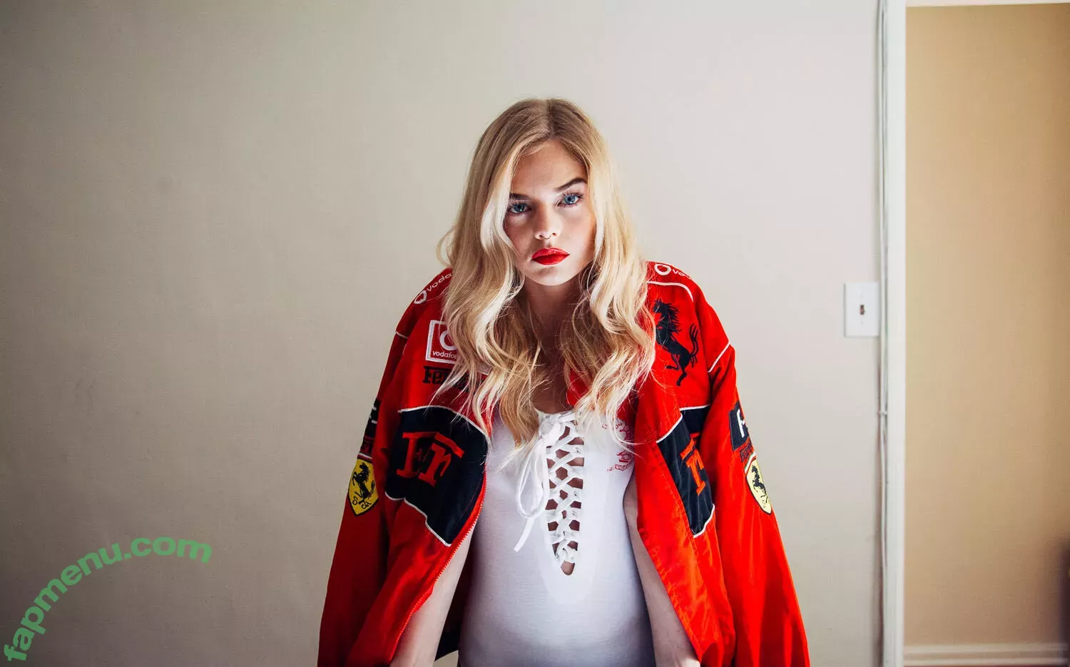 Samara Weaving nude photo #0050 (samara_weaving / samweaving)