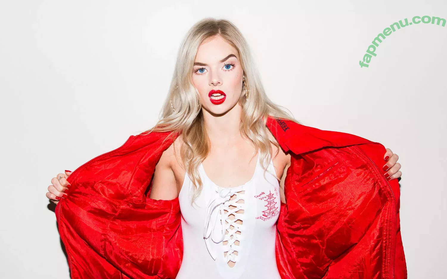 Samara Weaving nude photo #0051 (samara_weaving / samweaving)