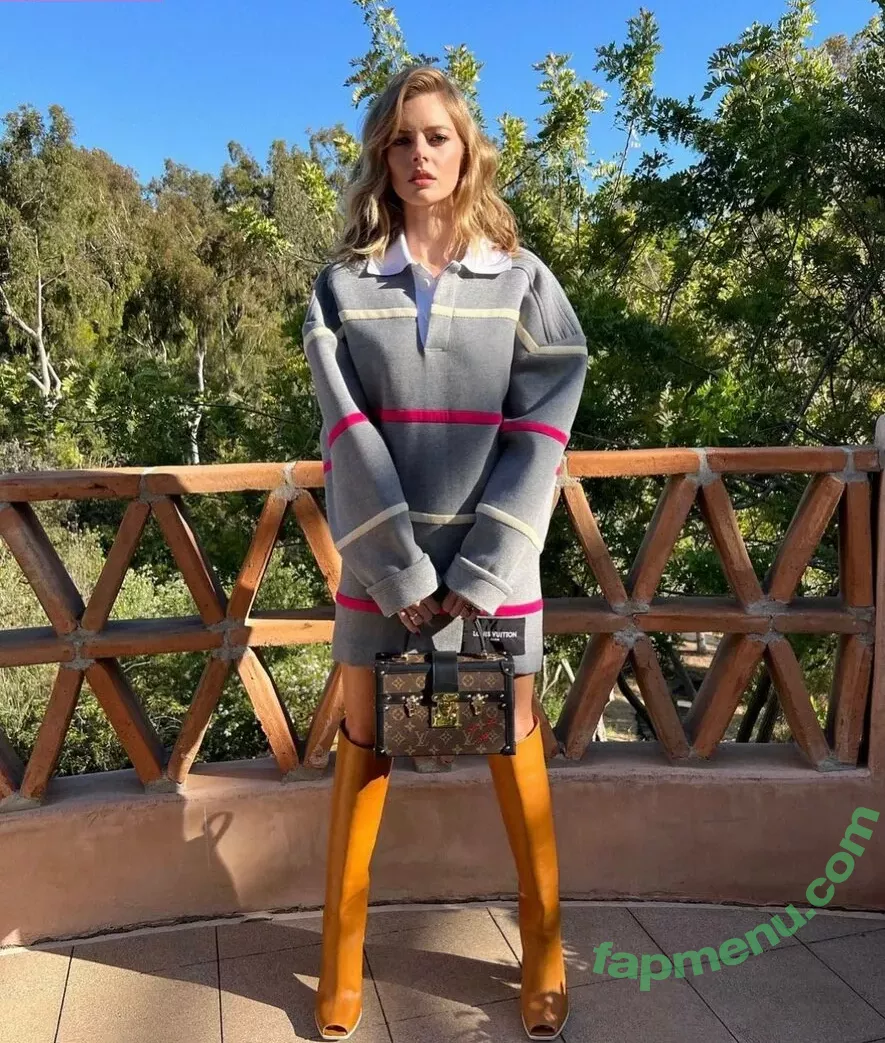 Samara Weaving nude photo #0089 (samara_weaving / samweaving)