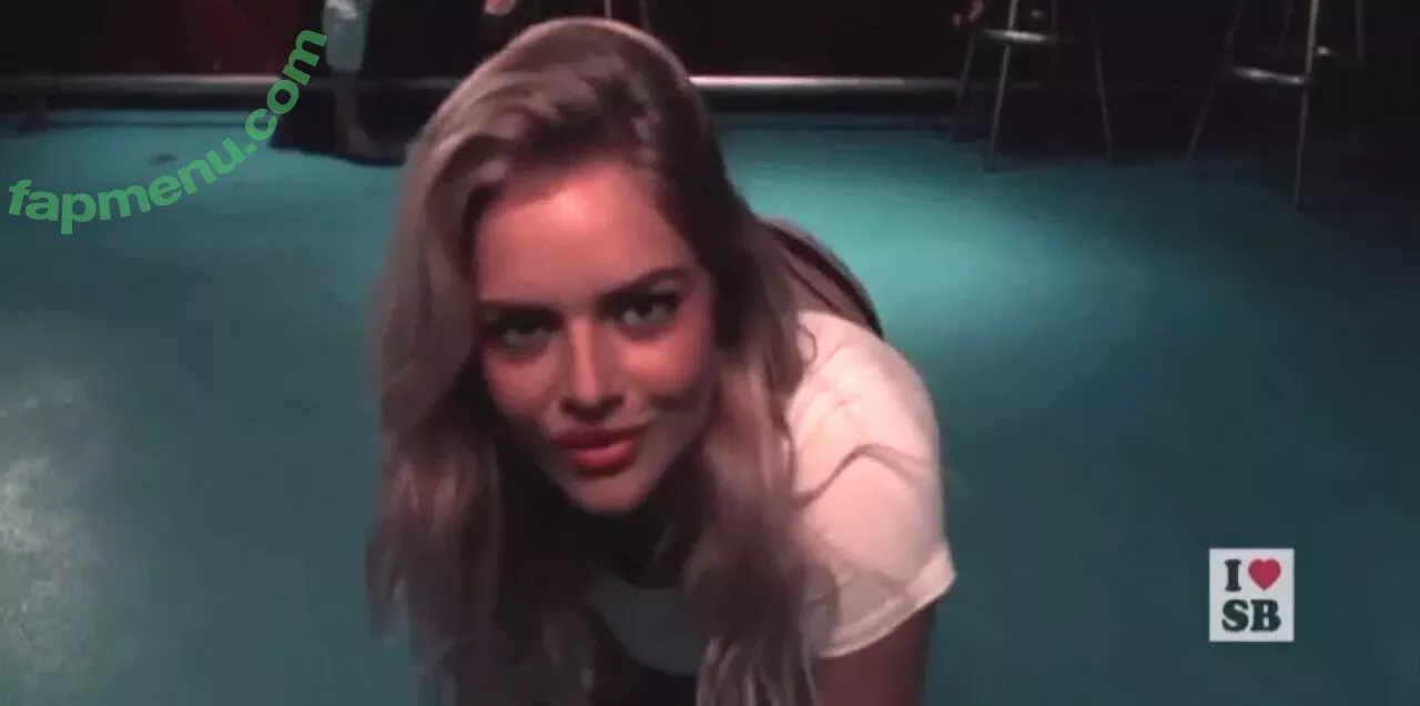 Samara Weaving nude photo #0095 (samara_weaving / samweaving)