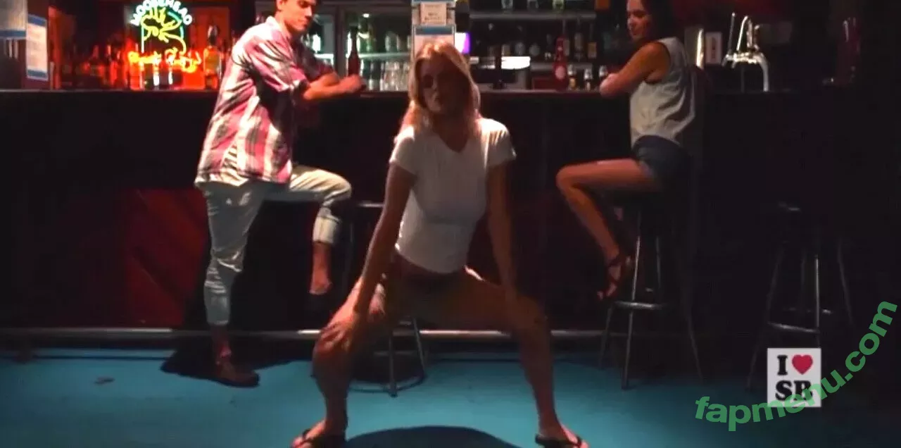 Samara Weaving nude photo #0097 (samara_weaving / samweaving)