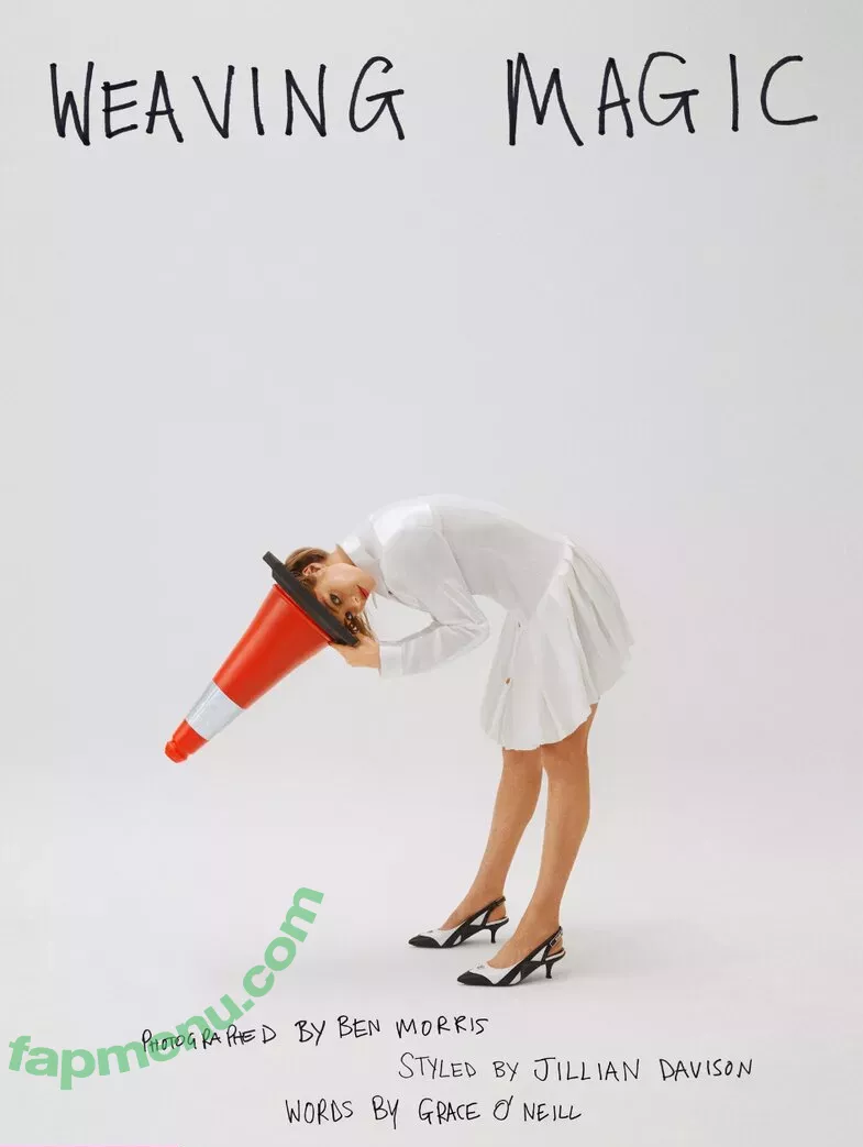 Samara Weaving nude photo #0116 (samara_weaving / samweaving)