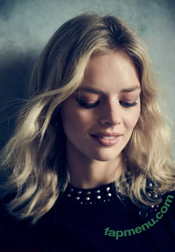Samara Weaving nude photo #0146 (samara_weaving / samweaving)