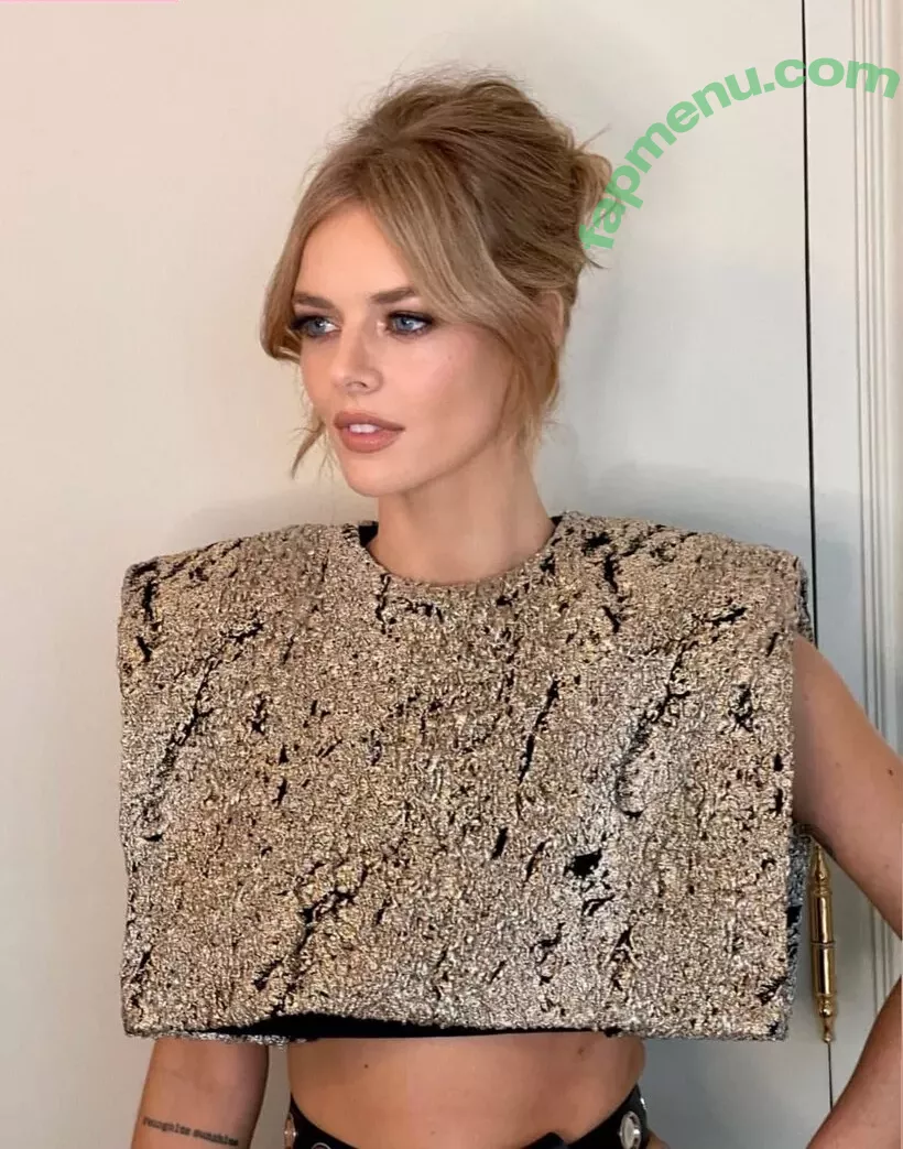 Samara Weaving nude photo #0167 (samara_weaving / samweaving)