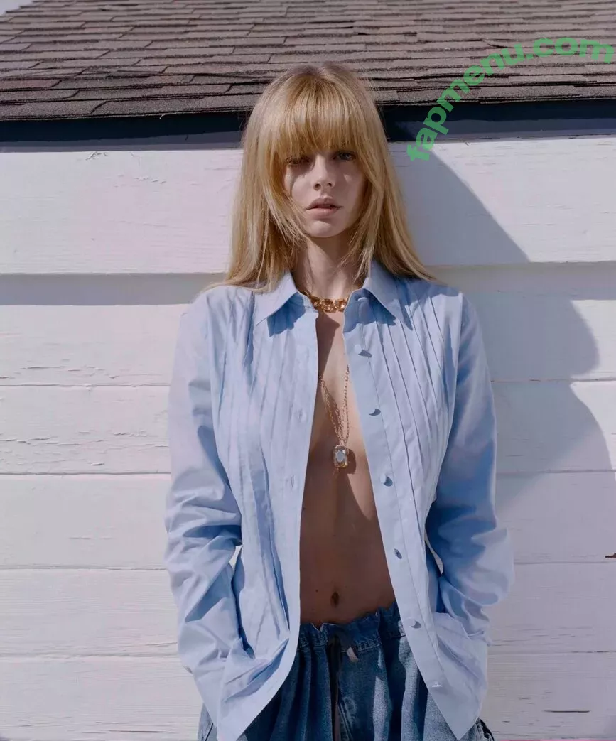 Samara Weaving nude photo #0214 (samara_weaving / samweaving)