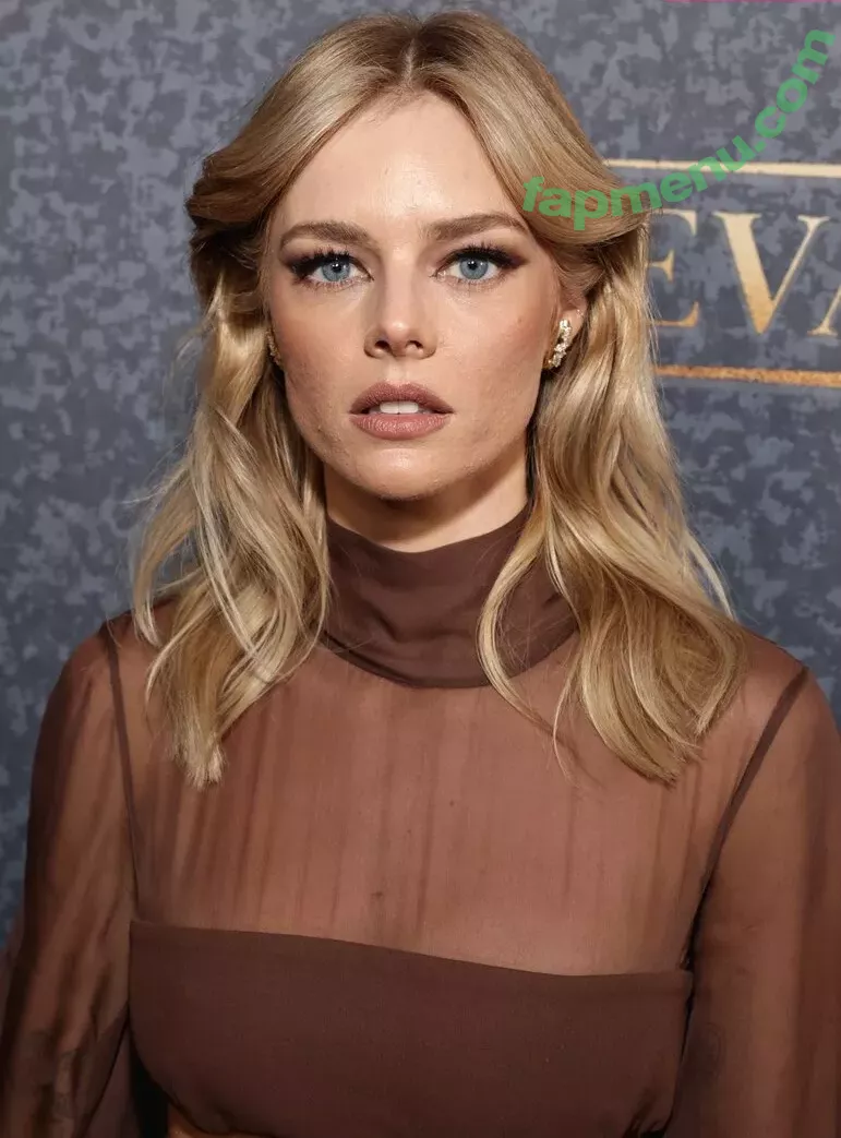 Samara Weaving nude photo #0261 (samara_weaving / samweaving)