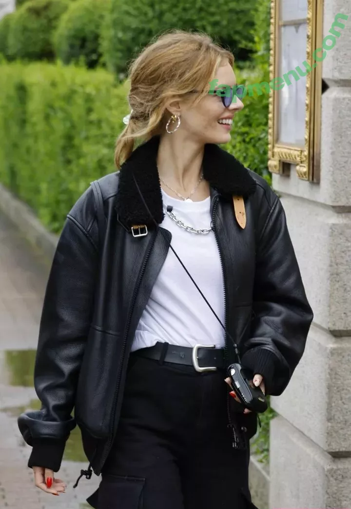 Samara Weaving nude photo #0294 (samara_weaving / samweaving)