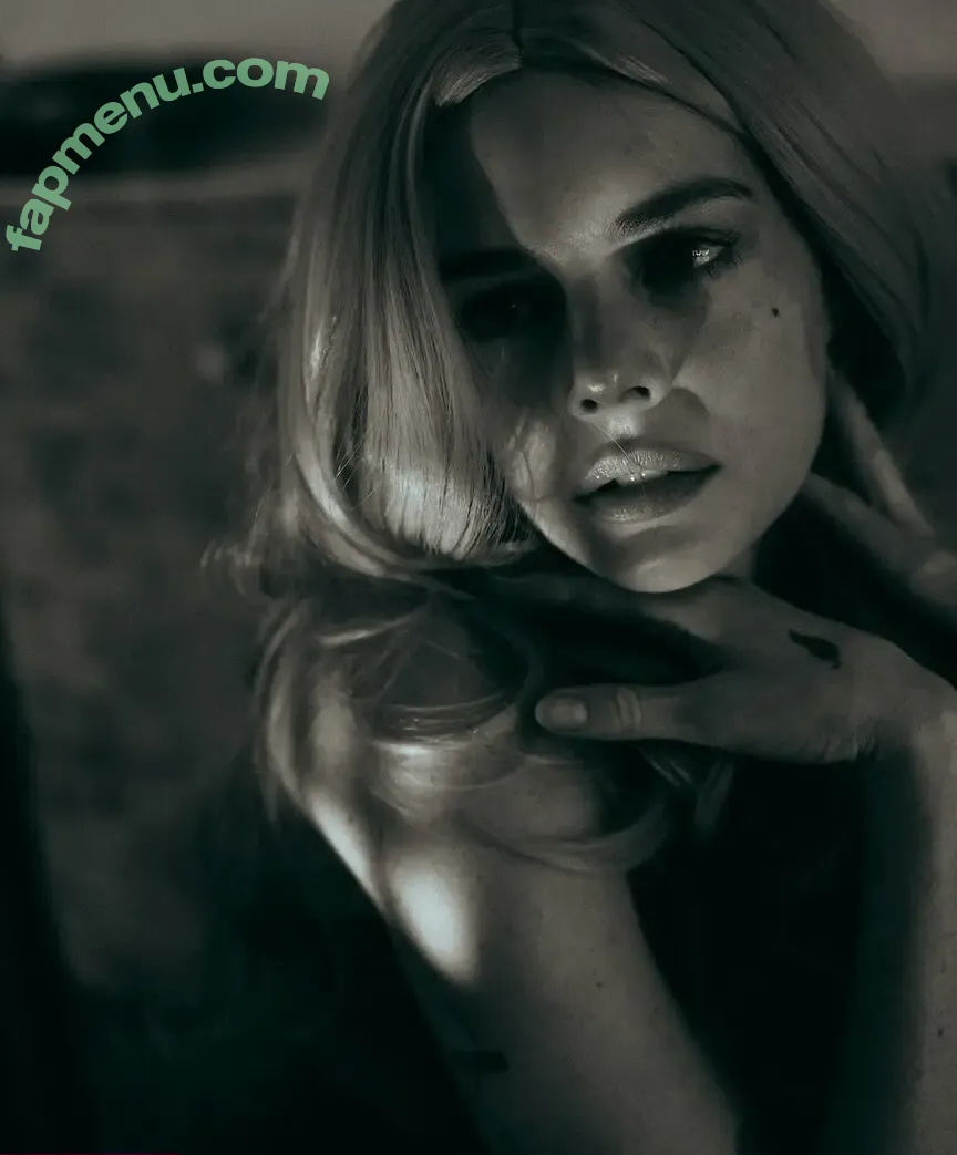 Samara Weaving nude photo #0892 (samweaving)