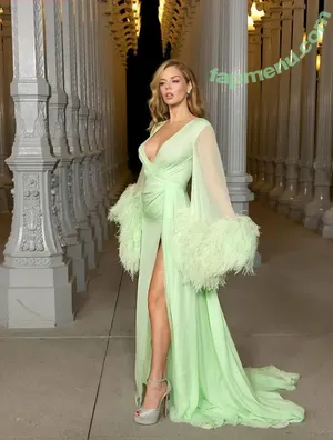 Samara Weaving / samweaving nude photo #1199