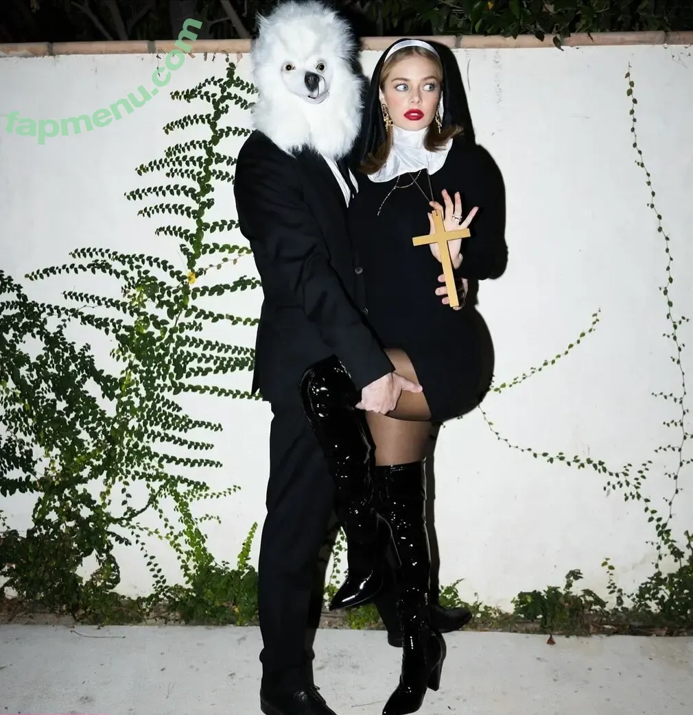 Samara Weaving nude photo #1190 (samara_weaving / samweaving)