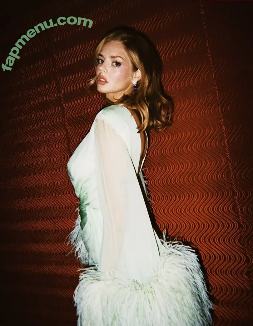 Samara Weaving nude photo #1207 (samara_weaving / samweaving)