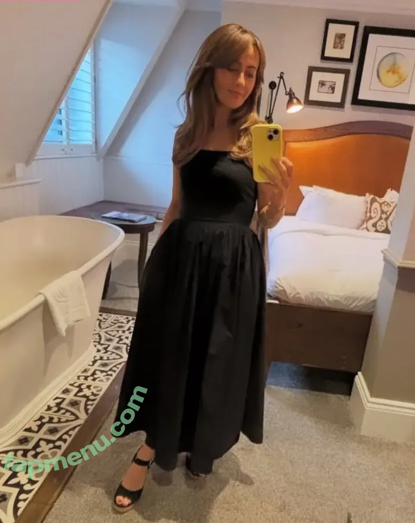 Samia Ghadie nude photo #0100 (Longchambon / samia_longchambon)