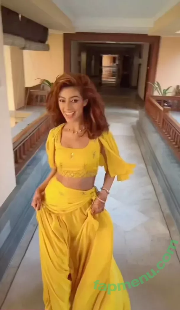 Samicamusic nude photo #0004 (samisheen)
