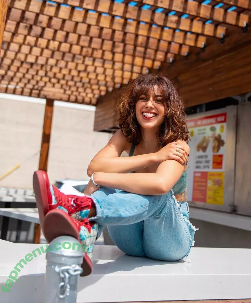 Samicamusic nude photo #0169 (samisheen)