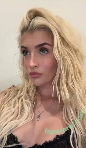 nude photo #0004