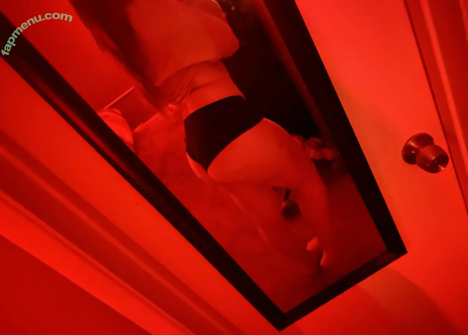samitwinwhite nude photo #0018 (officialsamiwhite)