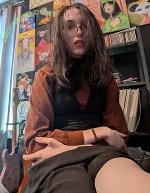  nude photo #0002