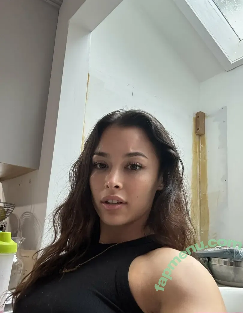 Sammajammaz nude photo #0090 (Sukismom / _samma_jamma / samma_ftw)