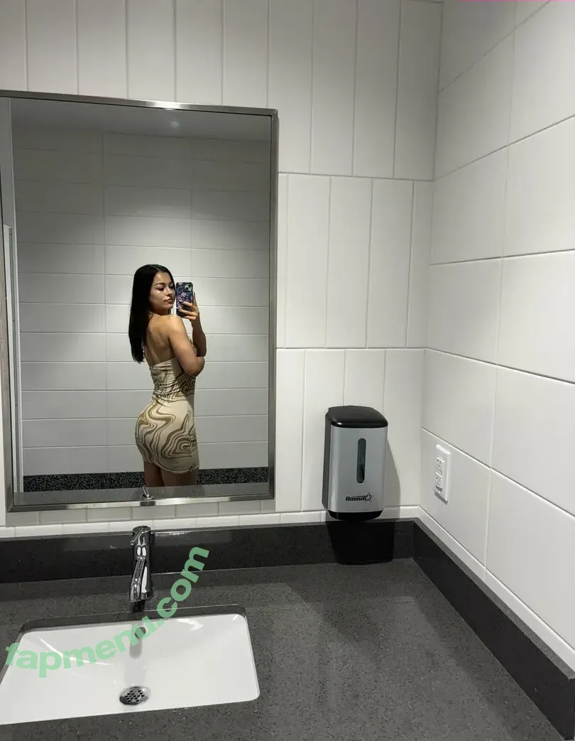 Sammajammaz nude photo #0095 (Sukismom / _samma_jamma / samma_ftw)
