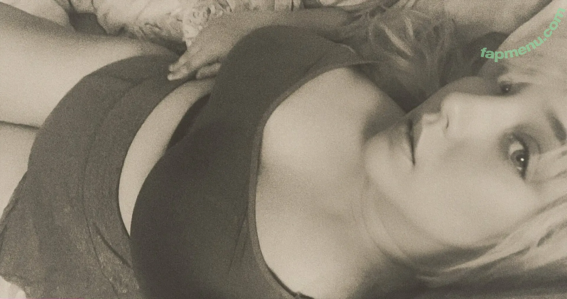 sammberries nude photo #0045 (sammberriesxox)