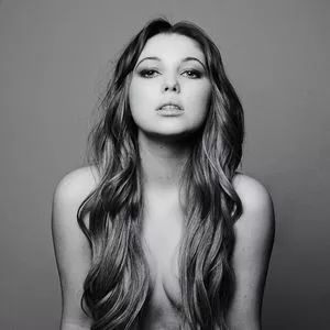 Sammi Hanratty / sammihanratty nude photo #0006