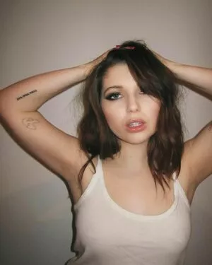 Sammi Hanratty / sammihanratty nude photo #0157