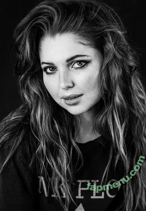 Sammi Hanratty / sammihanratty nude photo #0545