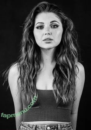 Sammi Hanratty / sammihanratty nude photo #0556