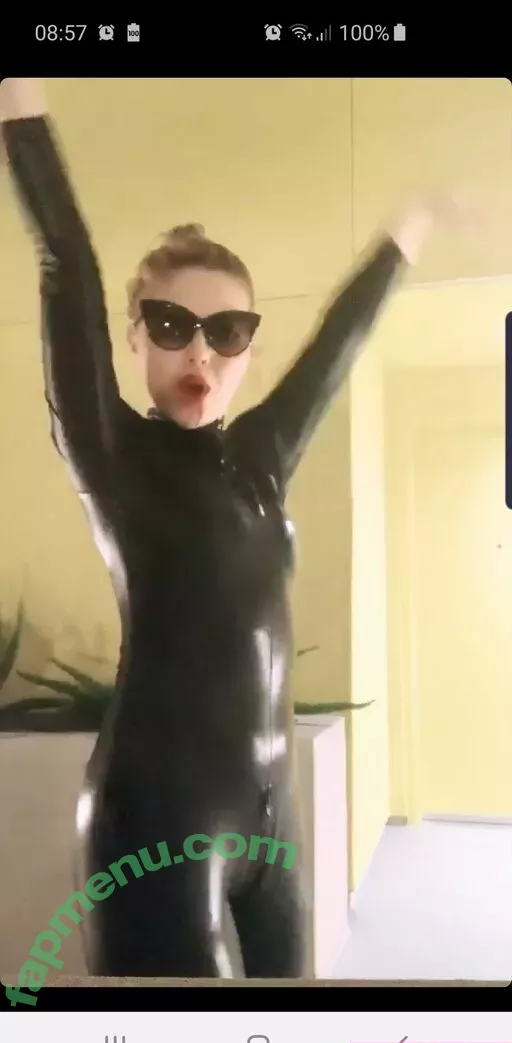 Sammi Hanratty nude photo #0131 (sammihanratty)