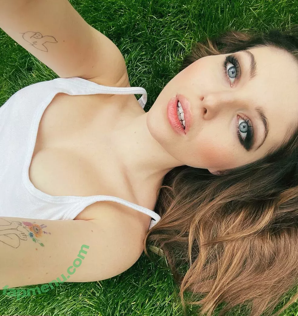 Sammi Hanratty nude photo #0162 (sammihanratty)