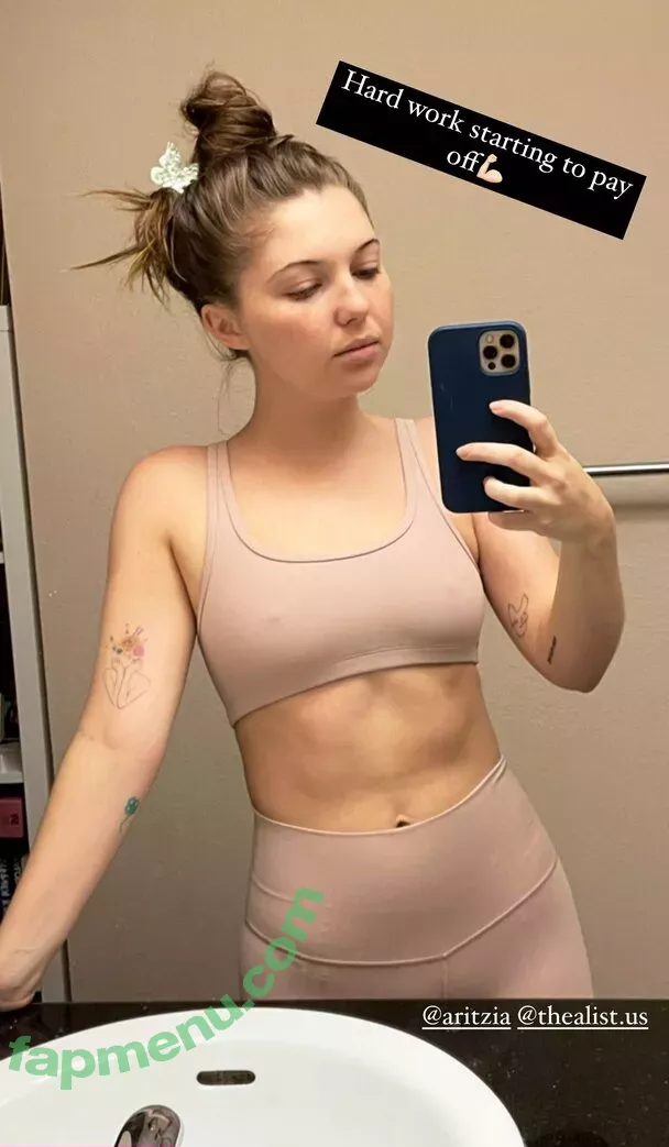 Sammi Hanratty nude photo #0258 (sammihanratty)