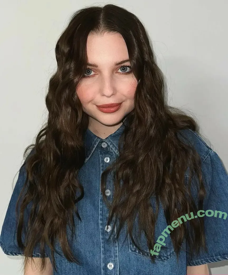 Sammi Hanratty nude photo #0465 (sammihanratty)