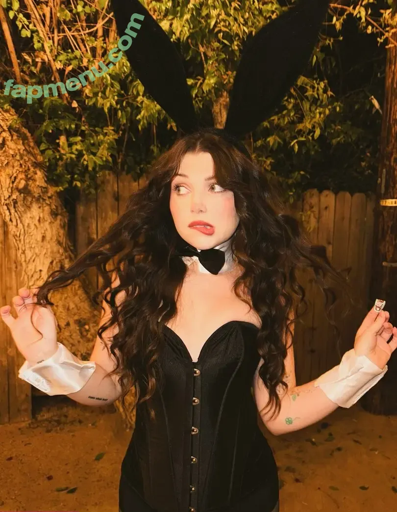 Sammi Hanratty nude photo #0507 (sammihanratty)