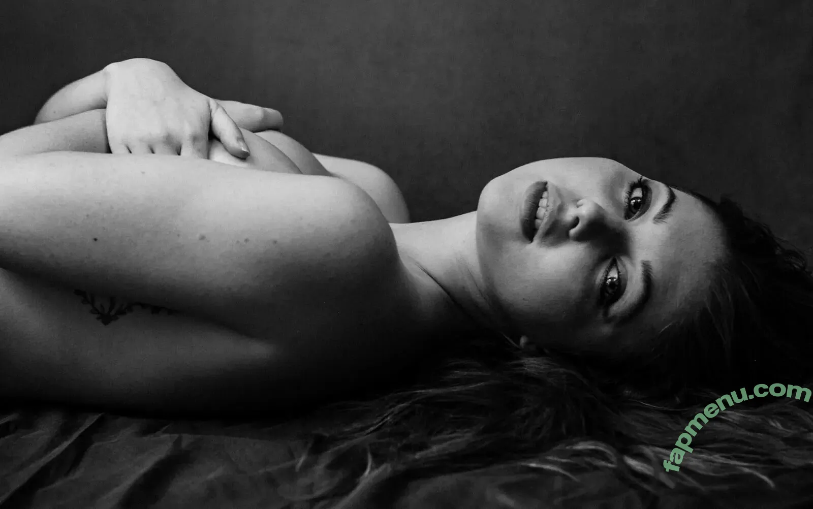 Sammi Hanratty nude photo #0514 (sammihanratty)