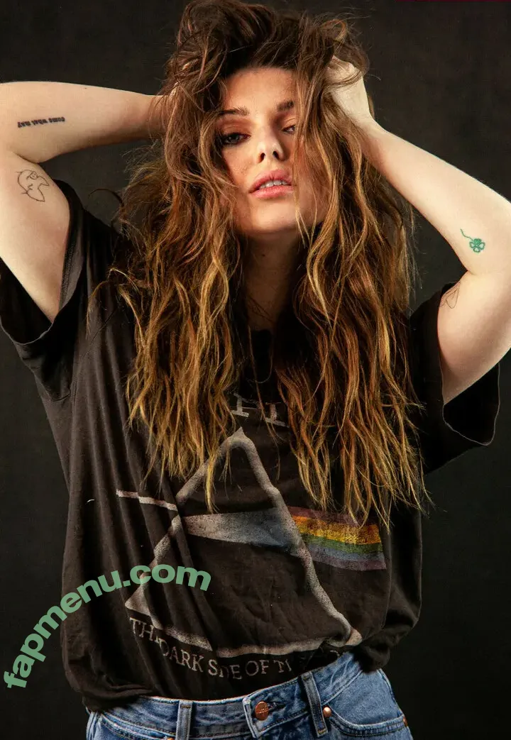 Sammi Hanratty nude photo #0538 (sammihanratty)