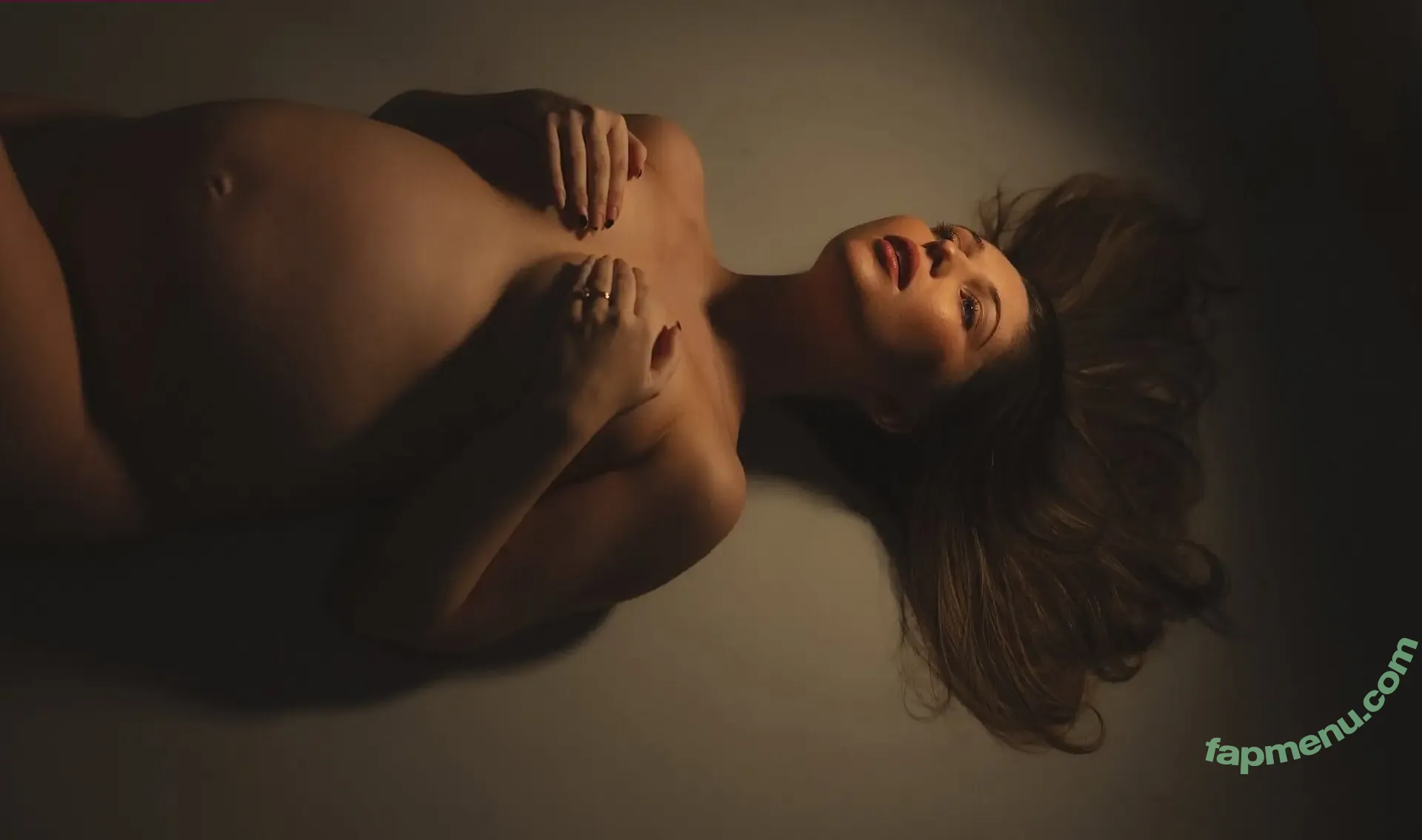 Sammi Hanratty nude photo #0564 (sammihanratty)